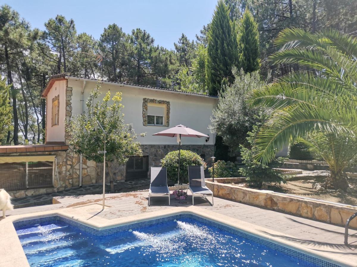Bonita Casa En El Bosque - El Tiemblo Villa Ngoại thất bức ảnh