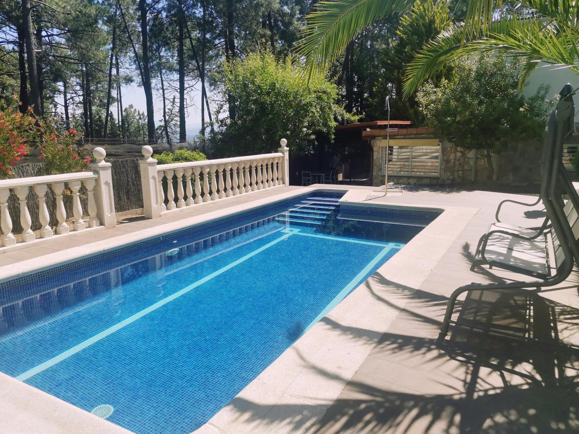 Bonita Casa En El Bosque - El Tiemblo Villa Ngoại thất bức ảnh